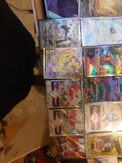 Lot Of Pokemon Cards, Charizard, Ninetails,Gloom,Moltres, Venusaur, Pikachu, - Image 3