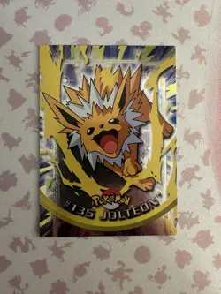 Pokemon Jolteon #135 Holo Topps TV Card - Image 1