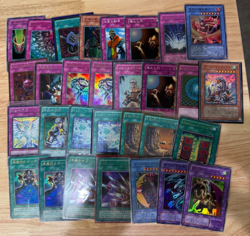Yugioh OCG Japanese Vintage Holos Trading Cards Collection Lot 30 Cards - Image 1