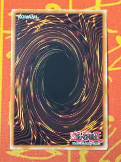 YUGIOH RED-EYES BLACK DRAGON ULTRA RARE 1ST NM LDS1-EN001 - Image 2