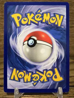 Pokemon TCG Pidgeotto 1st Edition Shadowless Regular Card 022/102 Base Set Rare - Image 2