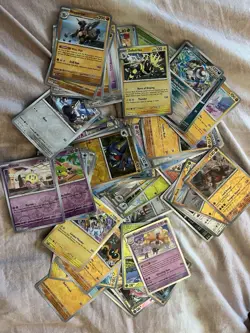 Pokemon TCG 500 Bulk Card Lot, 425 Common/uncommon 75 Holos With 1 Random Slab - Image 1