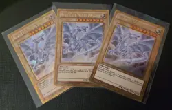 3x Blue-Eyes White Dragon Gold Secret Rare Playset MVP1-ENGV4 YuGiOh! NM - Image 1