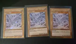 3x Blue-Eyes White Dragon Gold Secret Rare Playset MVP1-ENGV4 YuGiOh! NM - Image 2