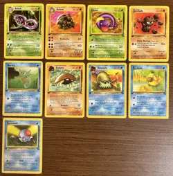 Pokemon TCG 1st Edition Fossil Set (1999) Card Lot - 9 Cards Total LP/NM - Image 1