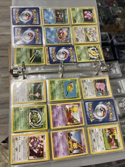 VINTAGE POKEMON BINDER - STARTER COLLECTION BASE GYM ROCKET E-SERIES -150+ CARDS - Image 5