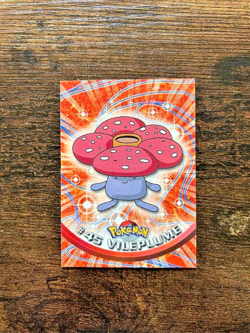 #45 Vileplume - Pokemon Topps Card - Green Logo - Image 1