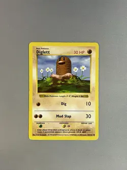 SHADOWLESS DIGLETT 47/102 1999 POKEMON TCG BASE SET WOTC WIZARDS OF THE COAST - Image 1