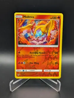 Pokemon Moltres 38/214 Sun & Moon Lost Thunder Reverse Holo NM Card - Image 2