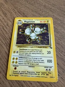 Magneton 11/62 Holo Rare Fossil Set Pokemon Card WOTC Vintage 1999 - Image 1