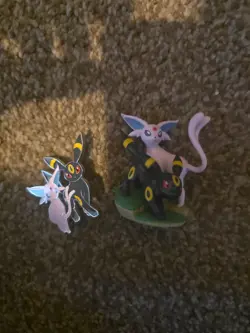 Pokemon Prismatic Evolutions Premium Collection Umbreon Espeon Figure and Pin - Image 1