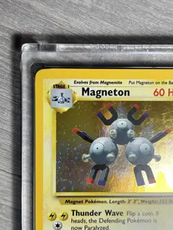Magneton Base Set 2 9/102 - 1999 WOTC Rare Vintage Holo Pokemon TCG LP Card - Image 3