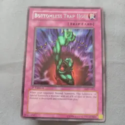 Yu-Gi-Oh! TCG Bottomless Trap Hole LOD-092 1st Edition Rare NM - Image 1