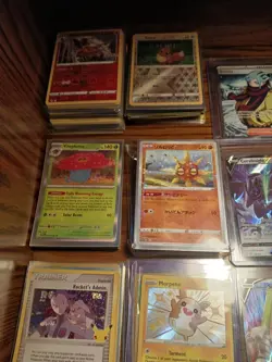Pokemon Card Mixed Lot 850+ Cards V/TG/Rainbow/Gold/Base/Holo/Reverse/Jumbo/Etc - Image 2