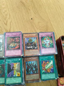 2100-2200 Yu-Gi-Oh collectable cards lot - Image 4