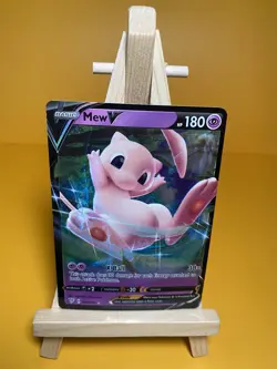 Pokemon TCG Mew V Darkness Ablaze 069/189 Regular Ultra Rare - Image 1