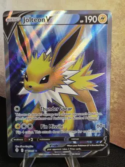 Pokemon Jolteon v Full Art Ultra Rare TCG Card 177/203 SWSH Evolving Skies - Image 1
