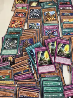 Yu Gi Oh Commons card Lot of 1100 cards All Pre 2004 and English - Image 4