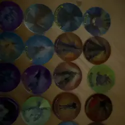 Yu-Gi-Oh - Collection of 34 Vintage Holographic Tazos - Image 5