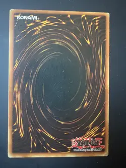 Yugioh Blue-Eyes White Dragon SDK-001 Ultra Rare Unlimited NM 1996 - Image 1