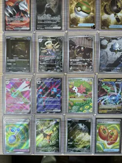 HUGE Pokemon Card Lot - Image 3