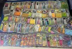 Pokemon TCG Bulk Holo/ EX/ Reverse Holo 375 Cards - Image 1
