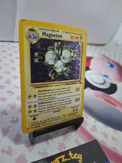 Magneton 11/62 Holo Rare Fossil Pokemon Card WOTC TCG - Image 3