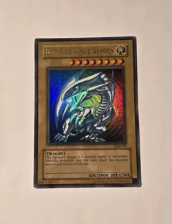 Blue-Eyes White Dragon SDK-001 Ultra Rare MP - Image 1
