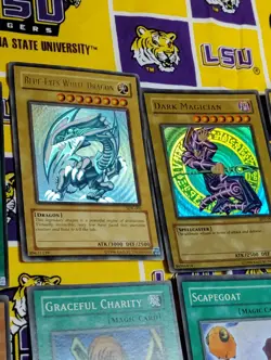 Vintage 1996 Yu-Gi-Oh! Lot of 11 Foil Cards! Blue-Eyes White Dragon! - Image 3