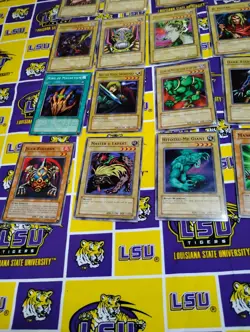 Vintage 1996 Yu-Gi-Oh! Lot of 20 Cards! LOT 1 - Image 5
