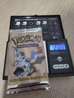 HEAVY Pokemon Fossil 1st Edition Booster Pack WOTC (LOT 5) - Image 5