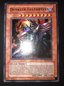 Yu-Gi-Oh! Dunkler Gelehrter, DB1-DE096, UR, 2. Auflage, Deutsch, NM/Back EX - Image 2
