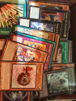 Bulk Lot of Yugioh 2500 cards aprox mixed rarity and set Foil and nonfoil - Image 4