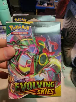 Sealed 3 Pack Evolving Skies Hanger Box Pokemon TCG Sword & Shield booster - Image 1