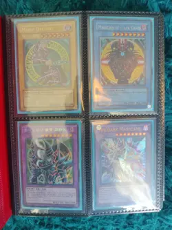 Vintage Yugioh Collection Binder TCG & OCG 150 Cards All Holographic 1st Ed SDY - Image 1