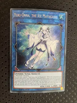 Yuki-Onna, the Ice Mayakashi HISU-EN037 Hidden Summoners 1st Edition - Image 1