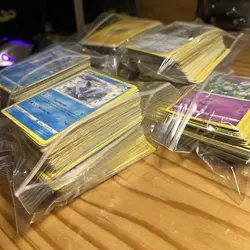 Pokemon Bulk Cards - Lot Of 900+ Pokemon TCG Bulk Lot Card Collection NM Energy - Image 4