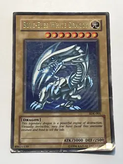 Yugioh Blue-Eyes White Dragon SDK-001 Ultra Rare Unlimited Damaged - Image 1