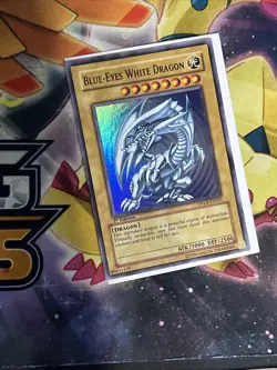 Yu-Gi-Oh TCG Blue-Eyes White Dragon Super Rare DPKB-EN001 1st Edition - Image 2