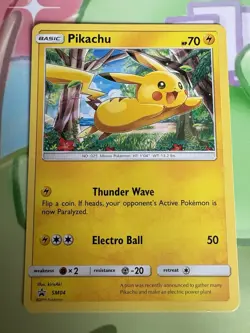 2016 Pokemon TCG Pikachu SM04 Sun & Moon Black Star Promos Non-Holo LP - Image 1