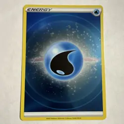 Water Energy - Pokemon TCG - 2022 - NM Holo - Image 1