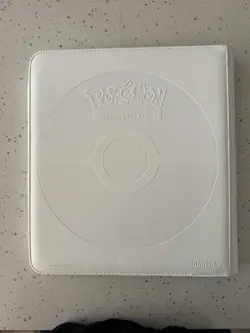 Ultra PRO Elite Series Arceus 12-Pocket Zippered PRO-Binder for Pokemon TCG Used - Image 2