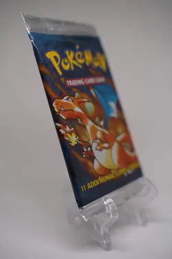 Pokemon Base Set Booster Pack Unlimited Charizard Art WOTC TCG Vintage Sealed - Image 4