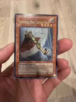 Yugioh Misprint Name Shift Elemental Hero Captain Gold Ultimate Rare 1st Ed MP - Image 1