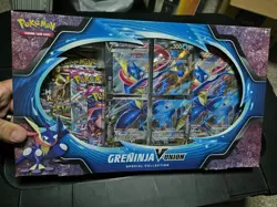 Pokemon TCG Greninja V-Union Special Collection Box - Image 1