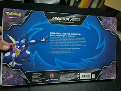 Pokemon TCG Greninja V-Union Special Collection Box - Image 2