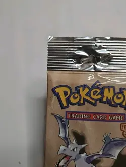 Pokemon Fossil Booster Pack Long Crimp FACTORY SEALED Vintage! - Image 2
