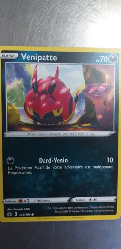 Carte Pokemon Venipatte 105/198 Regne de Glace, sorti du booster, francais - Image 1