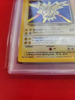 1999 Zapdos Base Set Holo Pokemon Card 16/102 PSA 4 VG-EX Slab & Sleeved - Image 2