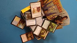 Magic: The Gathering - Booster Box full of cards (approx. 850 cards) - Mix Sets - Image 4